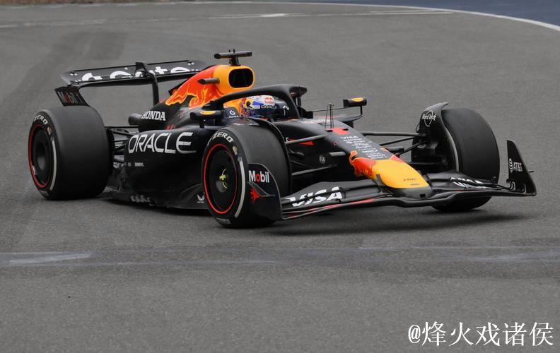 F1拉斯维加斯站:维斯塔潘摘冠 迈凯伦双车成绩被取消 F1拉斯维加斯站:维斯塔潘摘冠 迈凯伦双车成绩被取消